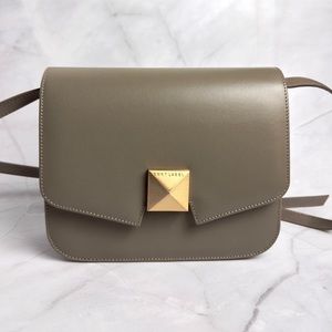 EMP.T LABEL Cube Box Bag - Taff